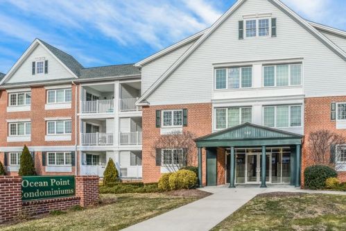 180 Melba St, Milford CT  06460-7667 exterior