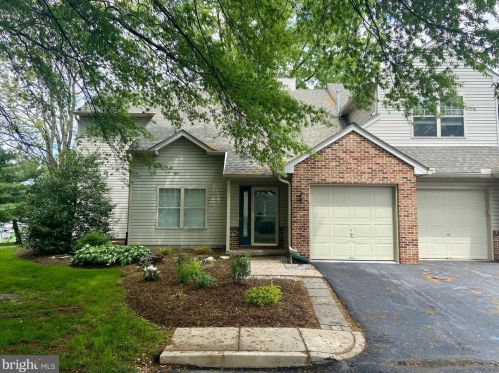 5222 Cobblestone Dr, Navy Sup Dpt, PA 17055-4489