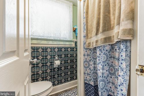 14 Ewington Ave, Trenton NJ 08618 exterior