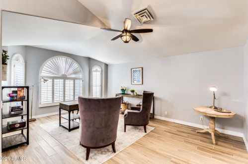 5758 Spring Rd, Scottsdale AZ  85254-3068 exterior