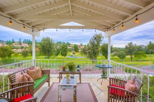 17504 Bernardo Oaks Dr, San Diego CA 92128-2109 exterior