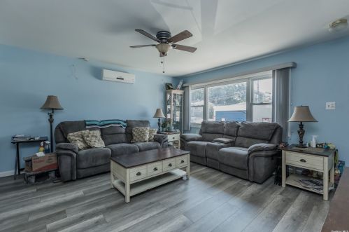 61 Kennedy Ave, Babylon, NY 11703-4515