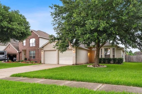 1030 Bahia Vis Dr, Richmond TX  77406-2850 exterior