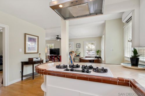 2621 Polk Ave, San Diego CA  92104-1708 exterior