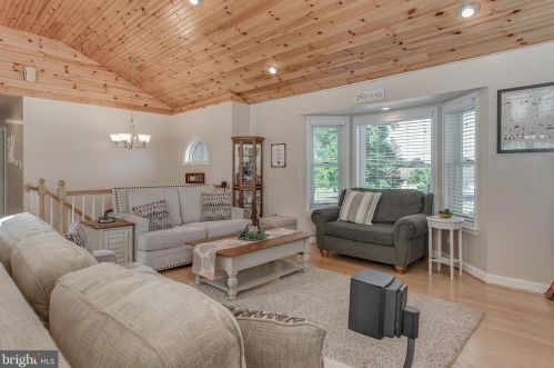 14938 Molly Pitcher Hwy, Upton PA 17225-9457 exterior