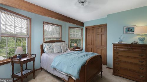 13 Woodside Ln, Flemington NJ  08822-3221 exterior