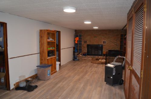 2900 Cumberland Dr, Springfield OH  45506-3708 exterior
