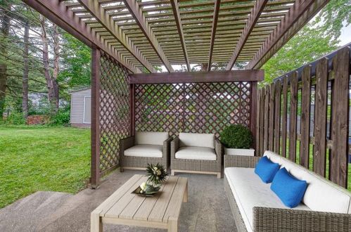 3140 Camberly Dr, Gibsonia PA  15044-8433 exterior