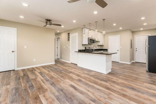 2972 Irwin Ave, Darbydale OH  43123-2310 exterior