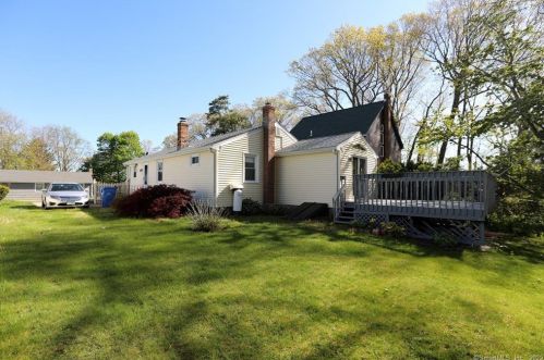 34 Pine Hill St, Manchester, CT 06042-3111
