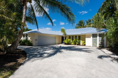 723 Ibis Way, West Palm Beach, FL 33408-4705