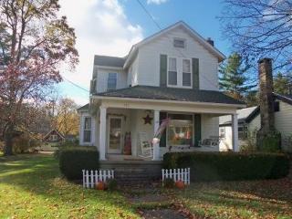 337 Main St, Pleasantville, PA 16341-9726