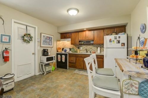 244 Conklintown Rd, Skyline Lakes NJ  07456-2419 exterior