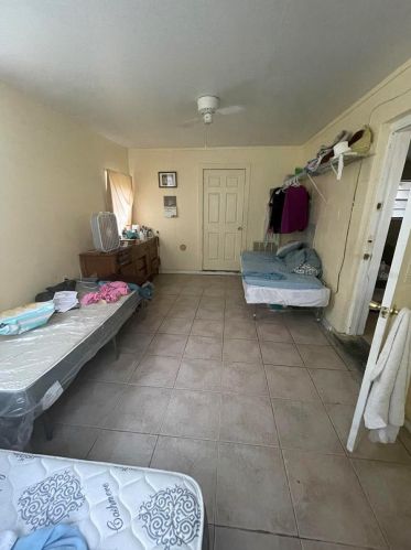 83 Douglas Way, West Frost Proof FL  33843-9627 exterior