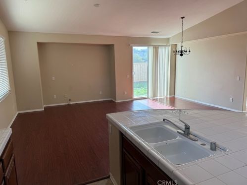 34291 Canyon Rim Dr, Lake Elsinore CA  92532-2585 exterior