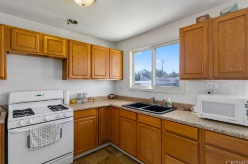 604 Avenue, Lancaster, CA