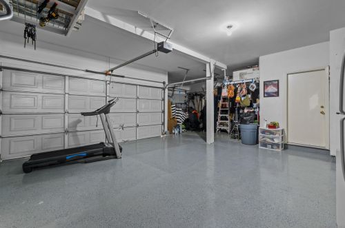 27560 Nellie Ct, Temecula CA  92591-2846 exterior