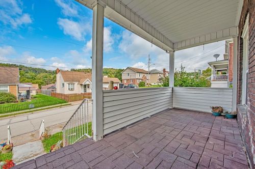 518 7 St, Jeannette PA  15644-1703 exterior