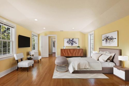 9 Avondale Rd, White Plains NY  10605-4101 exterior