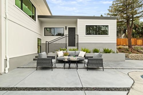 813 Lakeview Way, Redwood City CA  94062-3412 exterior