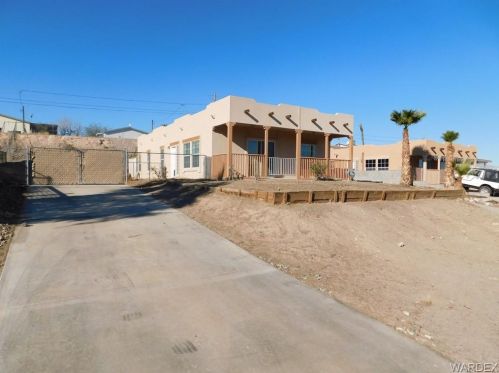 1691 Sierra Vista Dr, Bullhead City, AZ 86442-6038