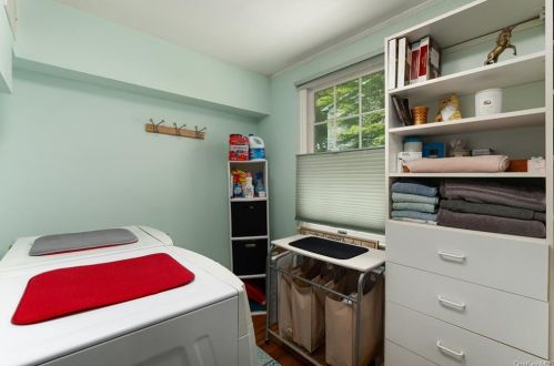 10 Osage Dr, Crotonville NY  10562-3815 exterior