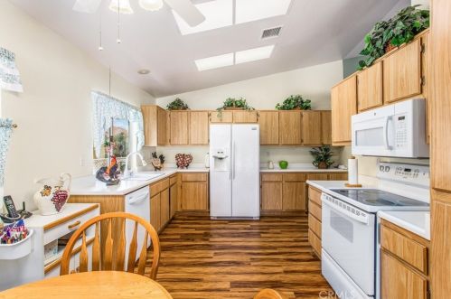 40804 Caballero Dr, Beaumont CA  92223-5590 exterior