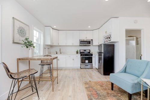 7812 Peachtree Ave, Van Nuys CA  91402-6514 exterior