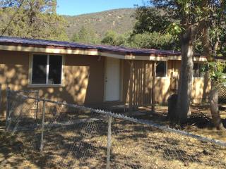 3012 Fairlane Rd, Yreka, CA 96097-9535