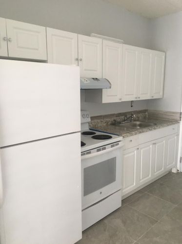 610 5th St, West Palm Beach, FL 33401-4132