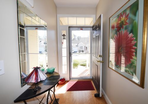 31 Greyhawk Dr, Mashpee MA 02649-4417 exterior