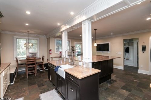 208 Depue St, Belvidere NJ  07823-1415 exterior
