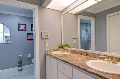 712 Hibiscus Ave, Lehigh Acres FL 33972-8000 exterior