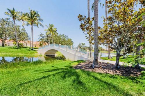 4199 Los Altos Ct, Naples FL  34109-1315 exterior