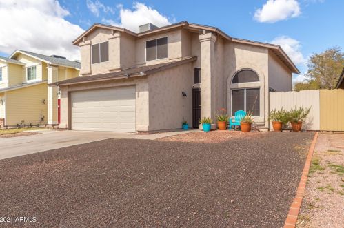 3806 Cielo Grande, Glendale AZ  85310-4135 exterior