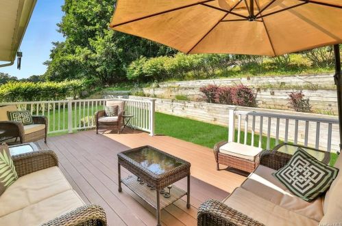 2 Burlingham Ct, Stony Point, NY 10980-2643