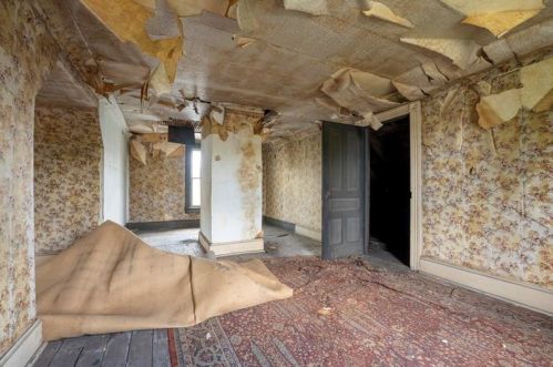 225 Station St, Mc Donald PA  15057-1137 exterior