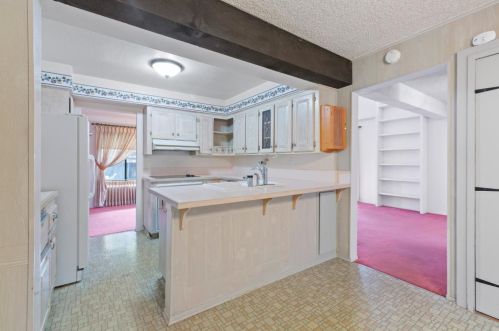 3900 Crofton Way, South San Francisco CA  94080-3914 exterior