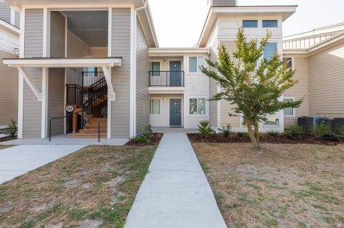 265 Alexandra Dr, Mount Pleasant SC  29464-2851 exterior
