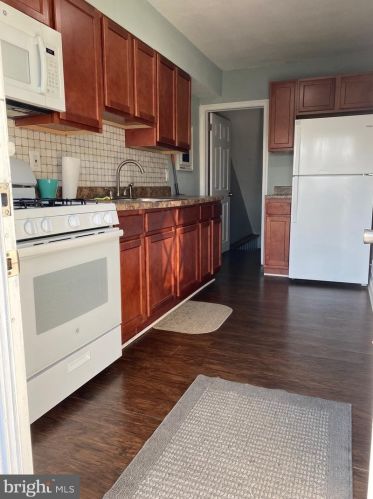 367 Raritan St, Camden NJ  08105-2037 exterior