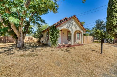 1271 10th St, Oroville, CA 95965-4403