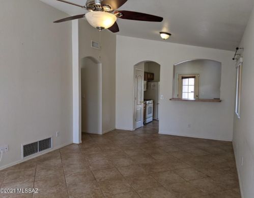 2226 Silverbell Oasis Way, Tucson, AZ 85745-7015