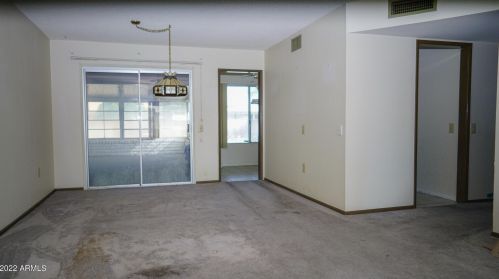 9818 Wrangler Dr, Sun City, AZ 85373-2148
