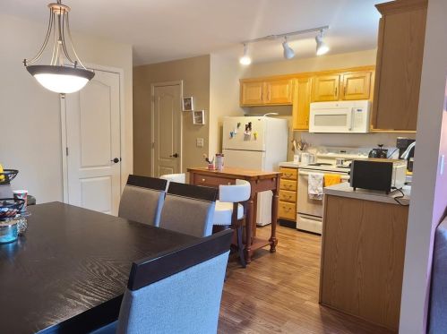 4 Saratoga Ct, Easton PA  18040-1046 exterior