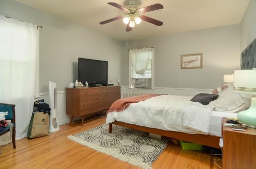 2935 Ewing Ave, Minneapolis MN 55422-3234 exterior