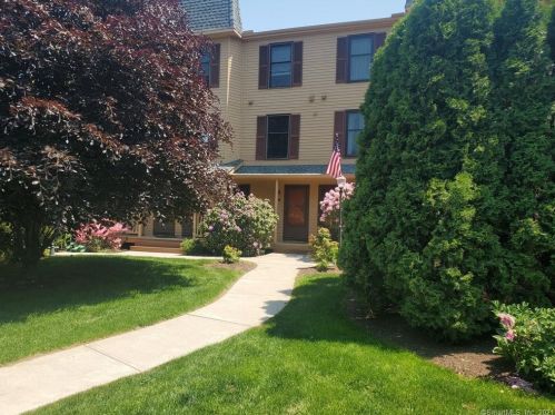 178 Flax Hill Rd, Norwalk, CT 06854-2865