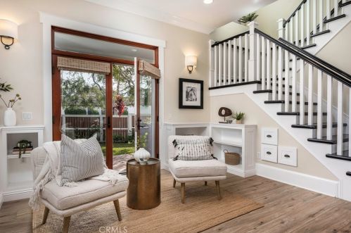 5250 Appian Way, Long Beach CA  90803-1901 exterior