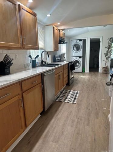 16 Titus Rd, Poughkeepsie NY  12603-1438 exterior