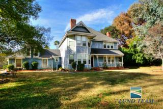 2379 Monte Vista Dr, Vista, CA 92084-6530