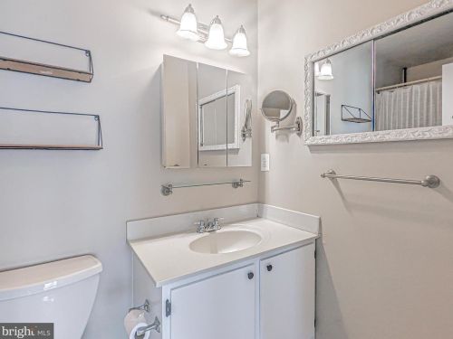 12169 Presidio Way, Woodbridge VA  22192-1052 exterior